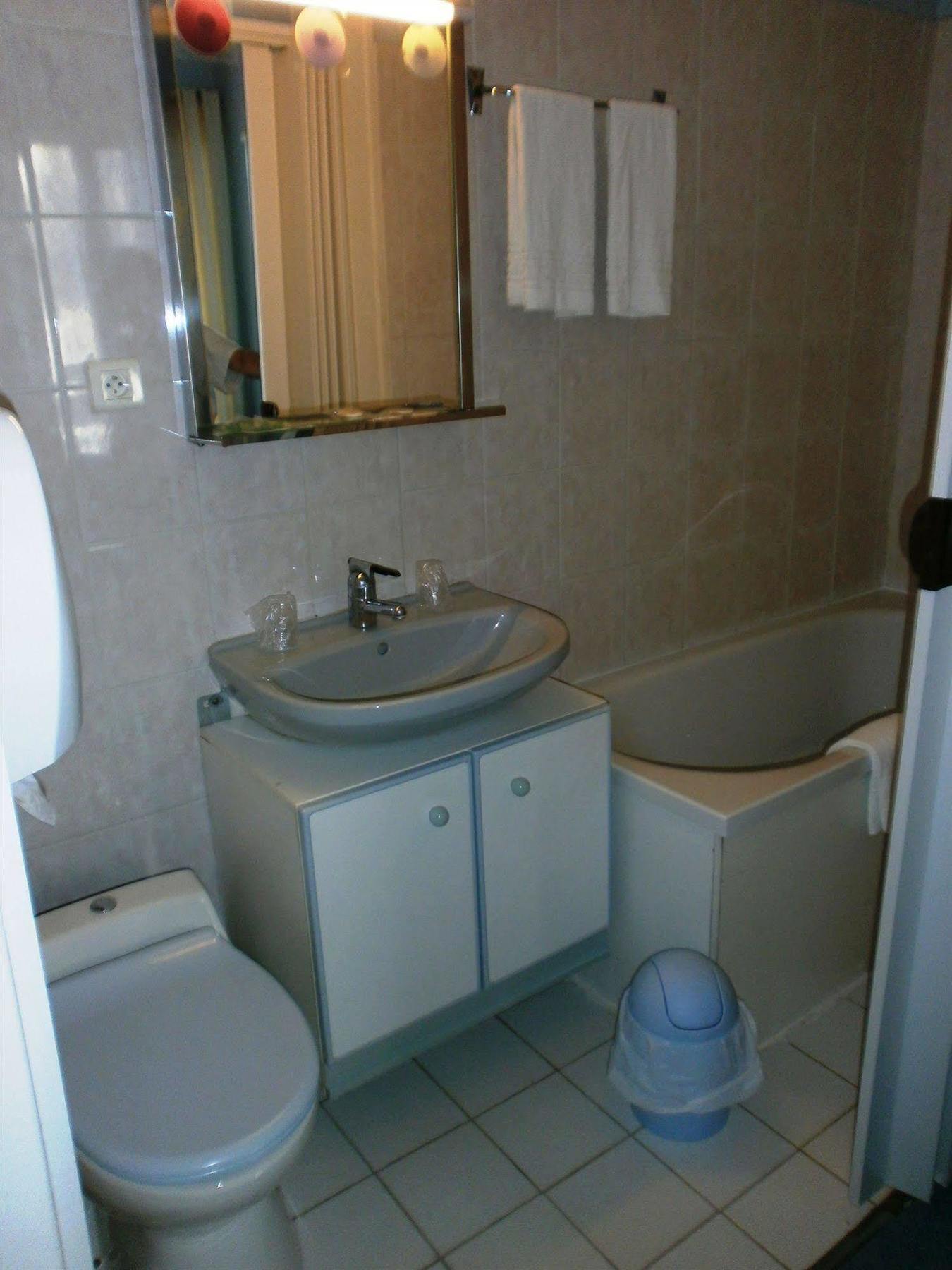 Hotel La Belle Etoile Saint-Nazaire  Kültér fotó