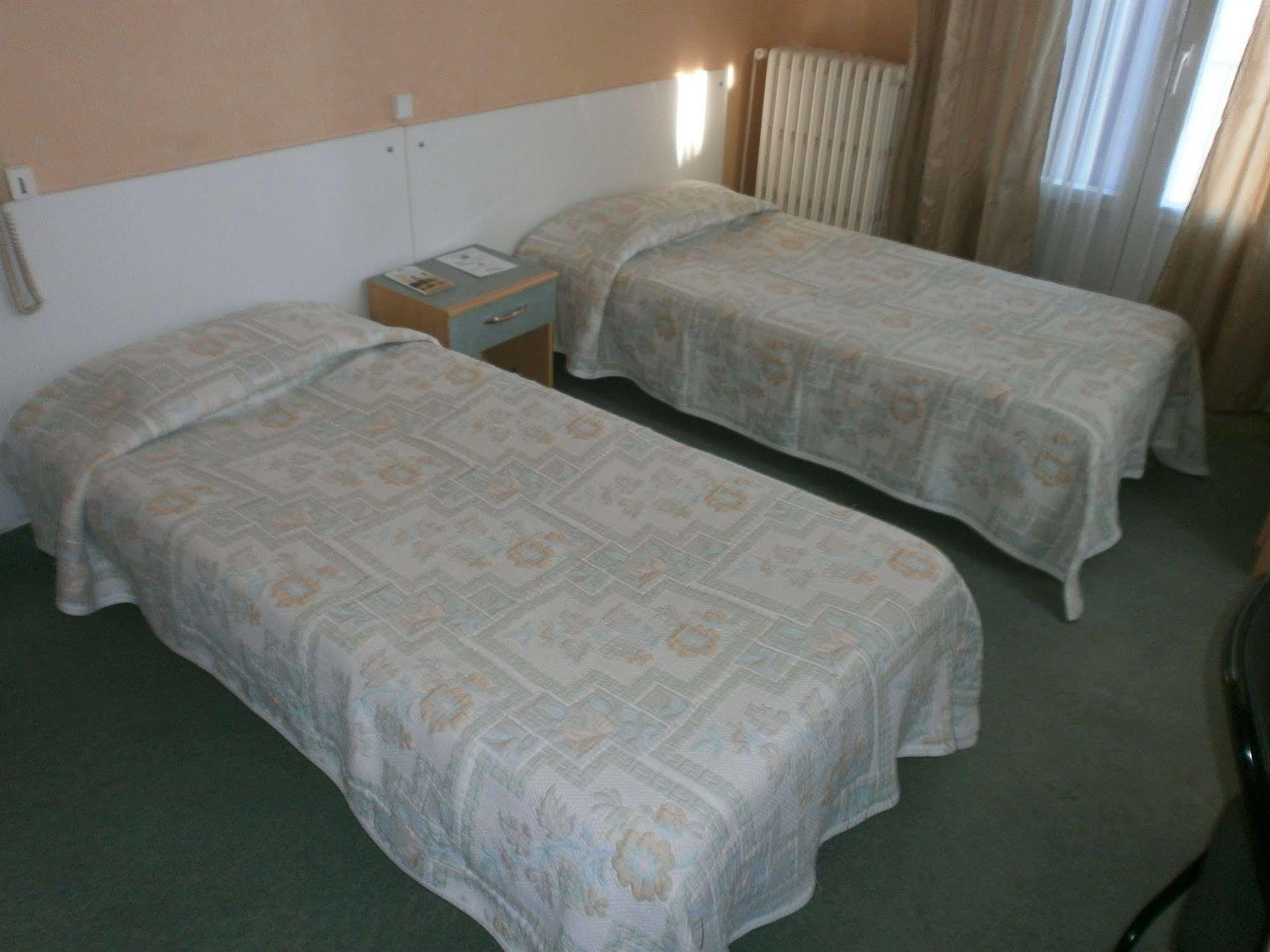Hotel La Belle Etoile Saint-Nazaire  Kültér fotó